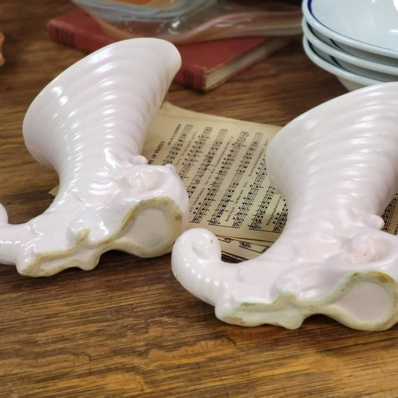 Cornucopia Ceramic Vase/Planter Pink and White set of 2 - Picture 10 of 12